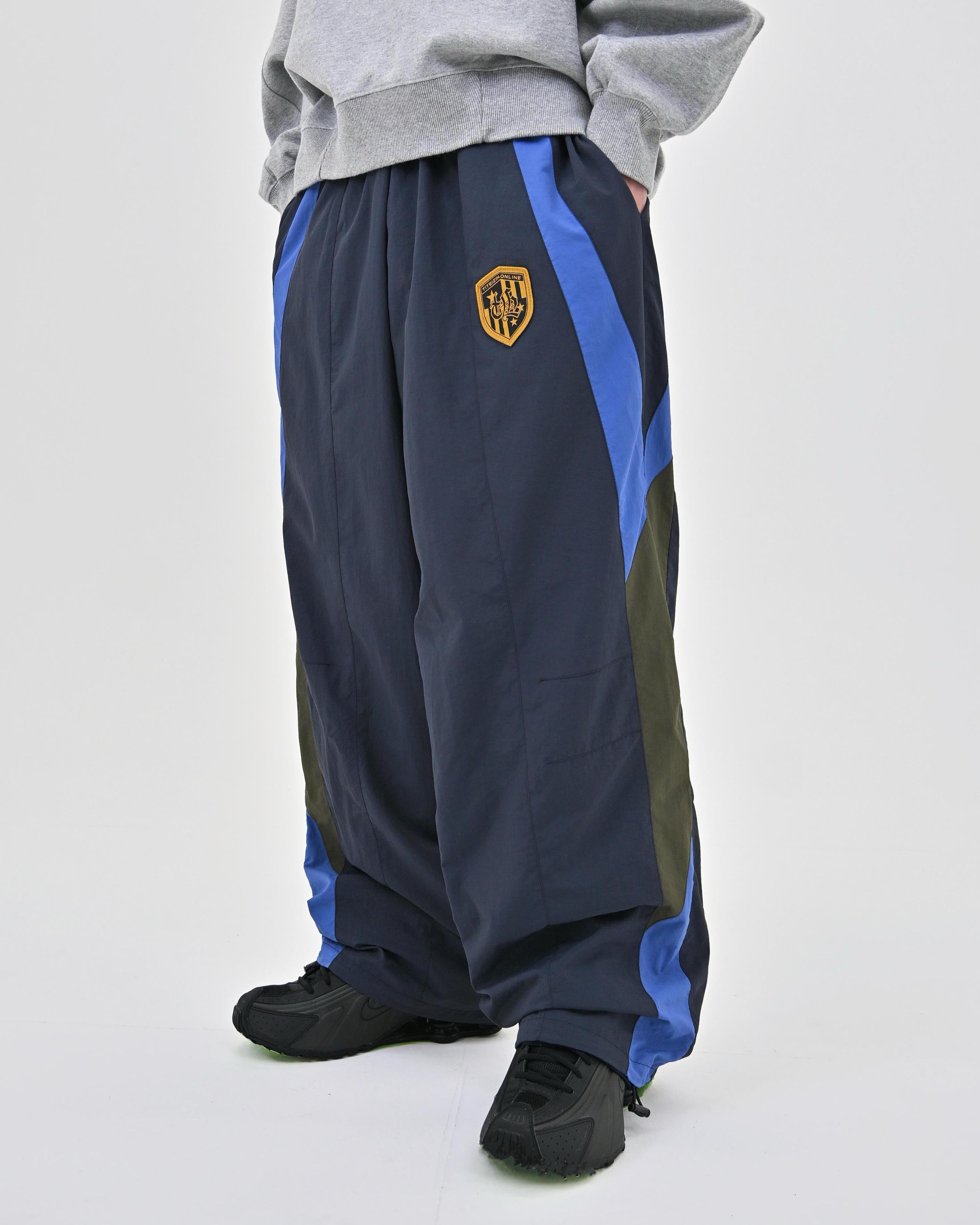 【WAKE.SAPPORO購入品】ALWAYTH ナイロンパンツ Mサイズ WAKE.SAPPORO購入品】ALWAYTH ナイロンパンツ Mサイズ - メルカリ