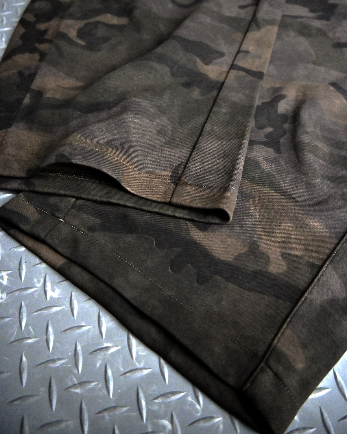 10日以内お届け】カモフラバルーンスウェット L2203