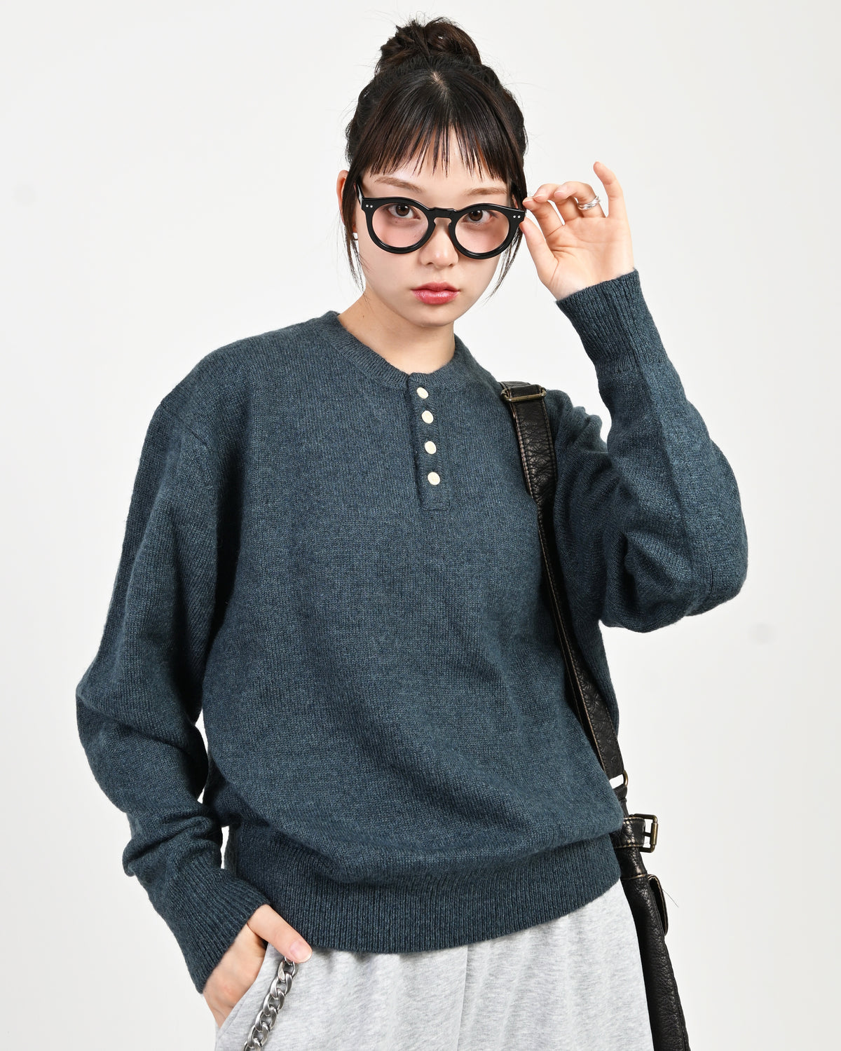 地底人 ONLINE ウールブレンド ヘンリーネックニット セーター L2143 10日以内お届け】ウールブレンドヘンリーネックニット L2143