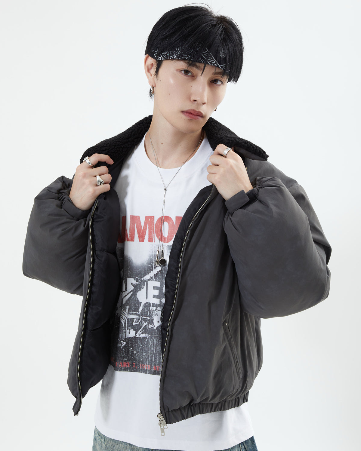 大人気！毎回完売アウター✨※追加説明文を必ずお読み下さい。 10日以内お届け】スモーキー2WAYボアジャケット L2136